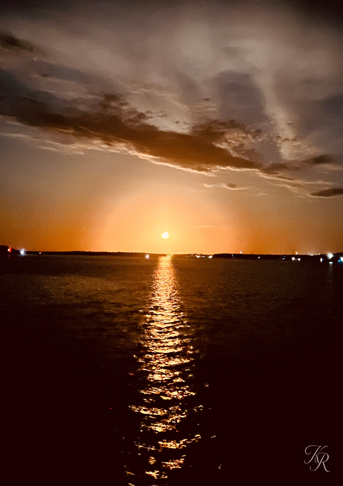 Falling Sun, Rising Night